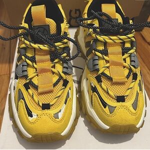 Javi East west intl  Yellow Camo chunky 
Sneakers Swipe 6Y